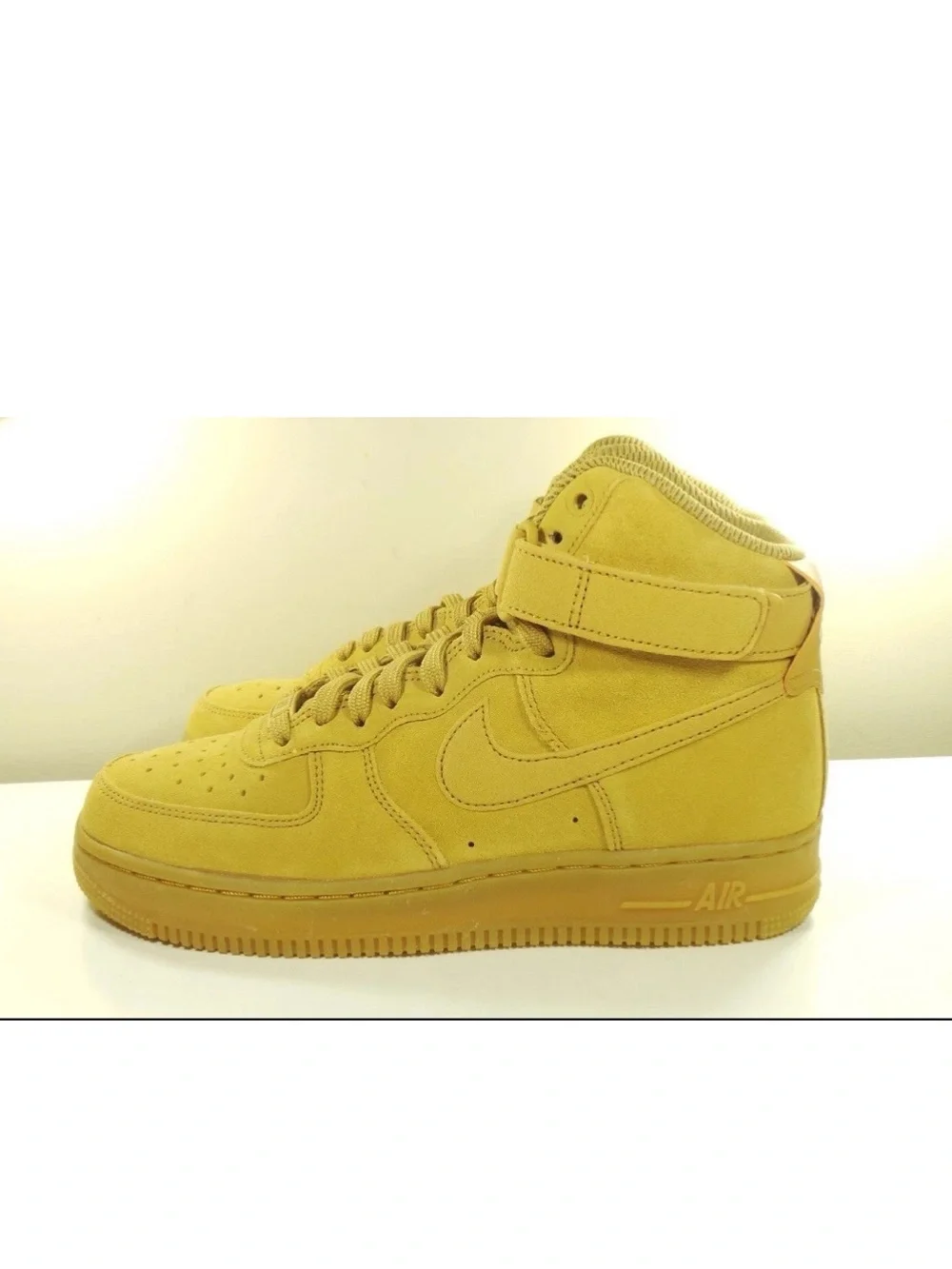 Nike Air Force 1 SE High Elemental Gold Wmn’s Sz 11.5 = Men’s Sz 10